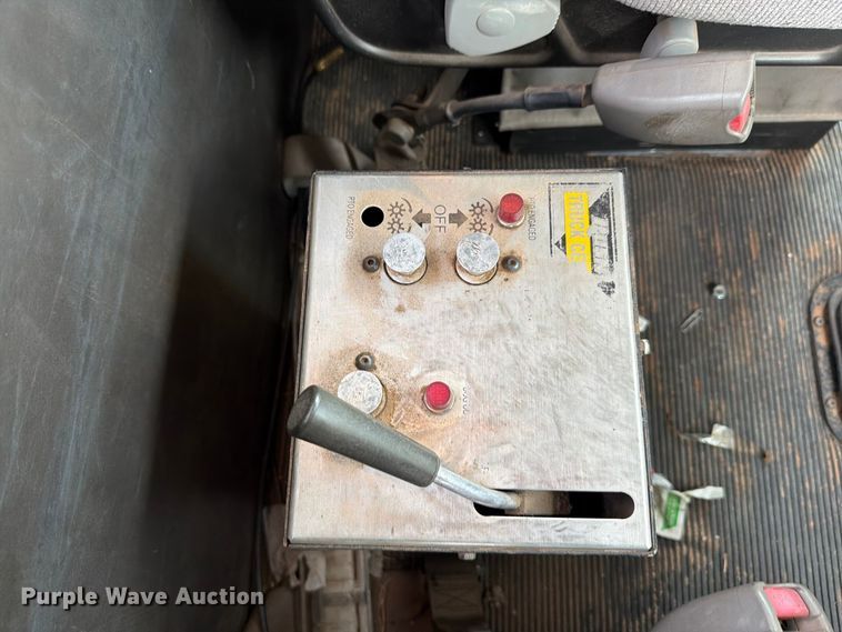 image for item EW8980 2008 Kenworth W900 semi truck