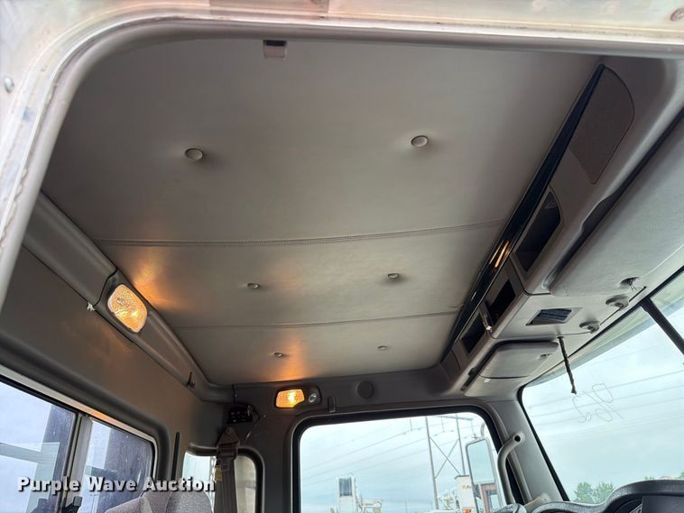 image for item EW8980 2008 Kenworth W900 semi truck