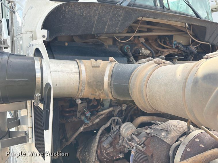 image for item EW8980 2008 Kenworth W900 semi truck