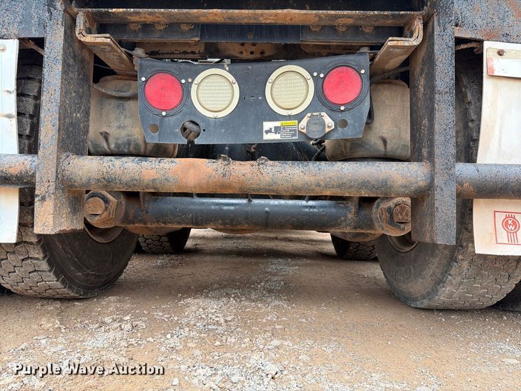 image for item EW8980 2008 Kenworth W900 semi truck