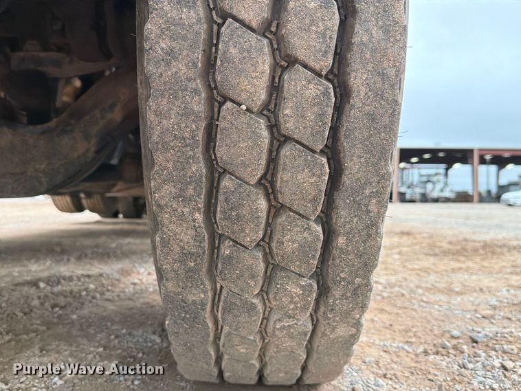 image for item EW8980 2008 Kenworth W900 semi truck