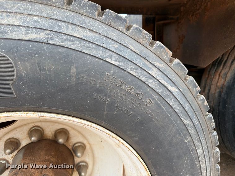 image for item EW8980 2008 Kenworth W900 semi truck