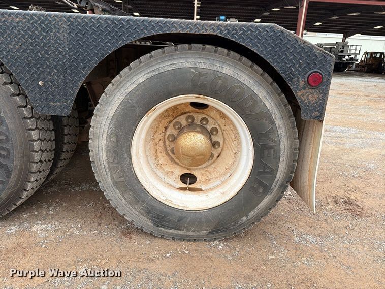 image for item EW8980 2008 Kenworth W900 semi truck