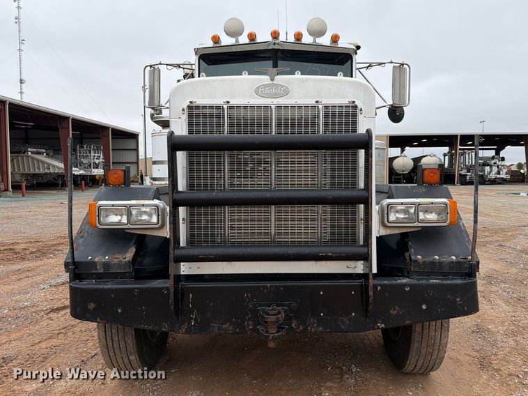 image for item EW8981 1998 Peterbilt 357 winch truck