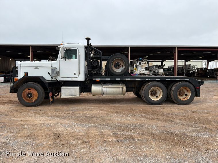 image for item EW8981 1998 Peterbilt 357 winch truck