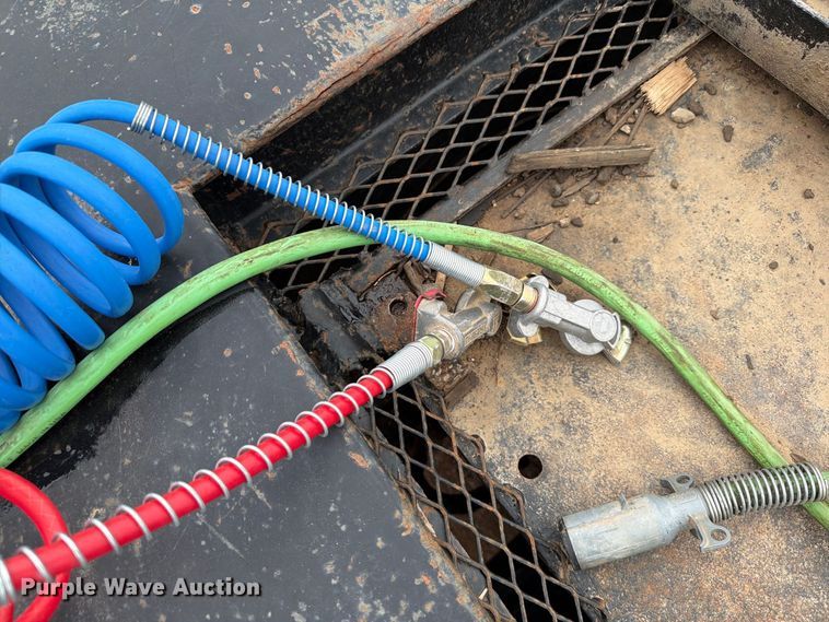 image for item EW8981 1998 Peterbilt 357 winch truck