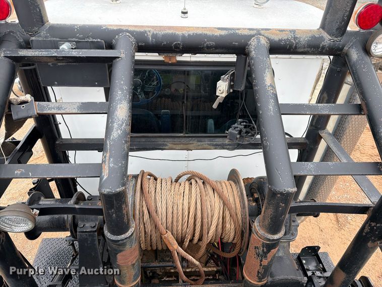 image for item EW8981 1998 Peterbilt 357 winch truck