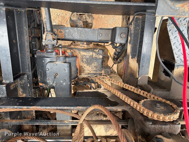 image for item EW8981 1998 Peterbilt 357 winch truck