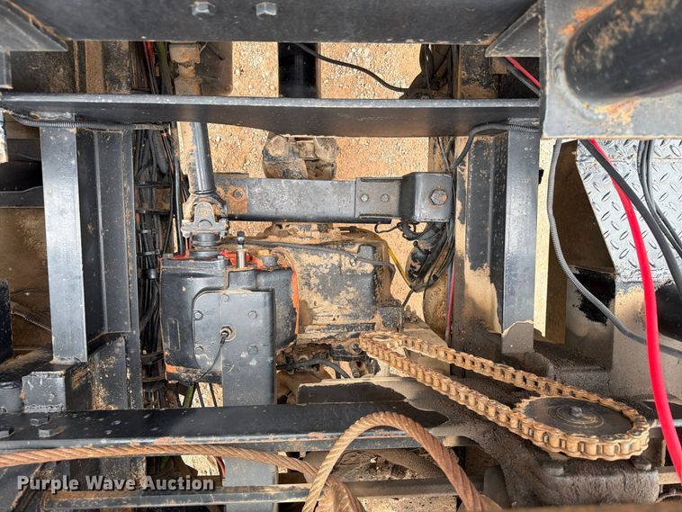 image for item EW8981 1998 Peterbilt 357 winch truck