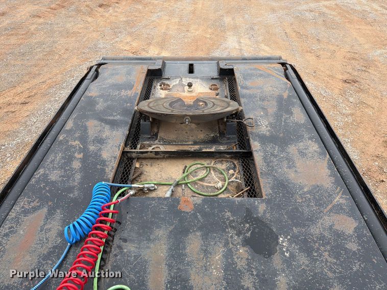 image for item EW8981 1998 Peterbilt 357 winch truck