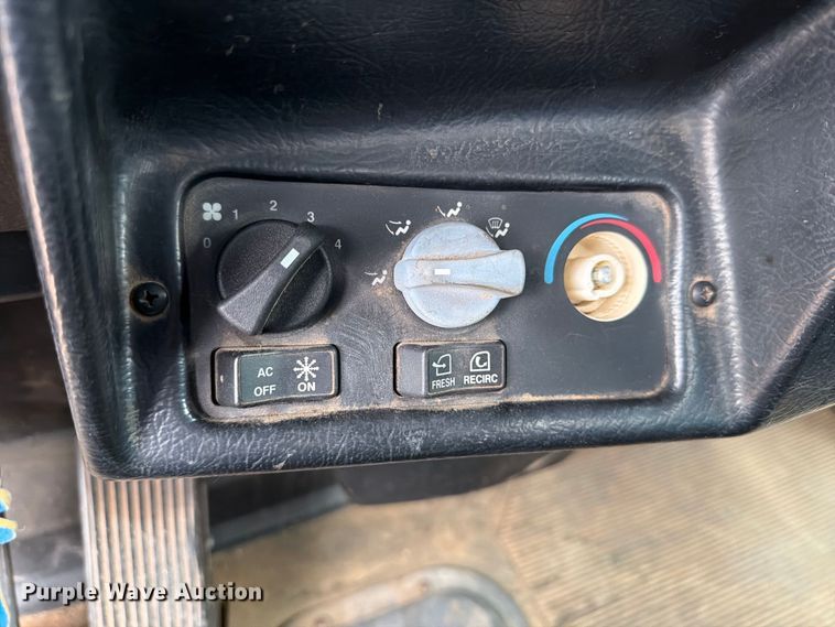 image for item EW8981 1998 Peterbilt 357 winch truck