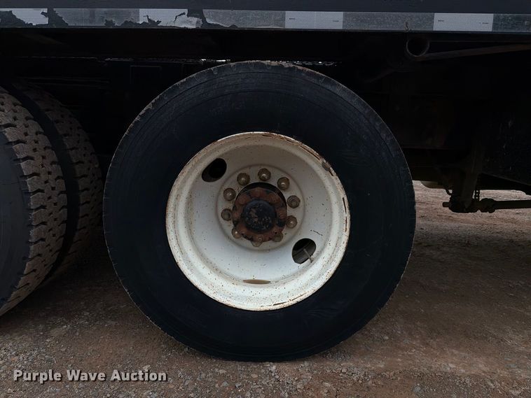 image for item EW8981 1998 Peterbilt 357 winch truck