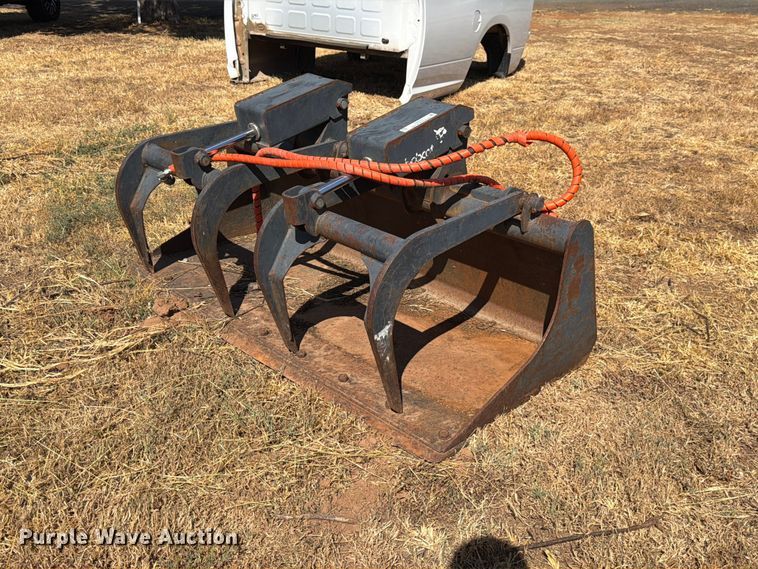 image for item EX0515 Bobcat skid steer grapple bucket