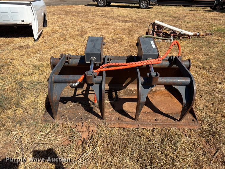 image for item EX0515 Bobcat skid steer grapple bucket