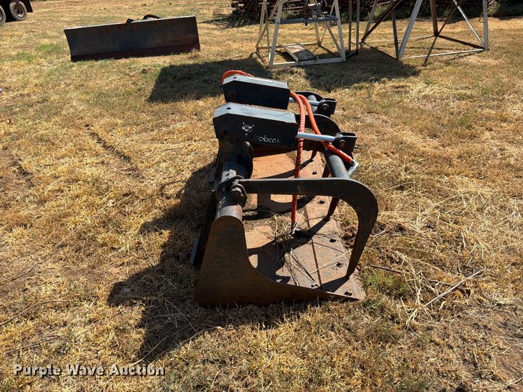 image for item EX0515 Bobcat skid steer grapple bucket