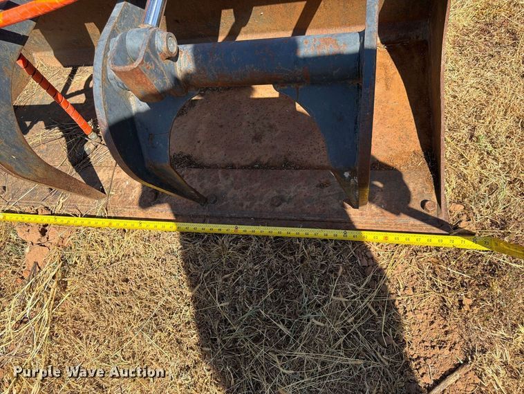 image for item EX0515 Bobcat skid steer grapple bucket