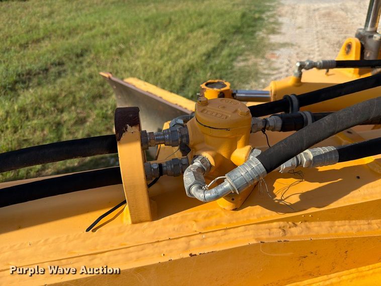 image for item EX0521 2015 Volvo G940C motor grader
