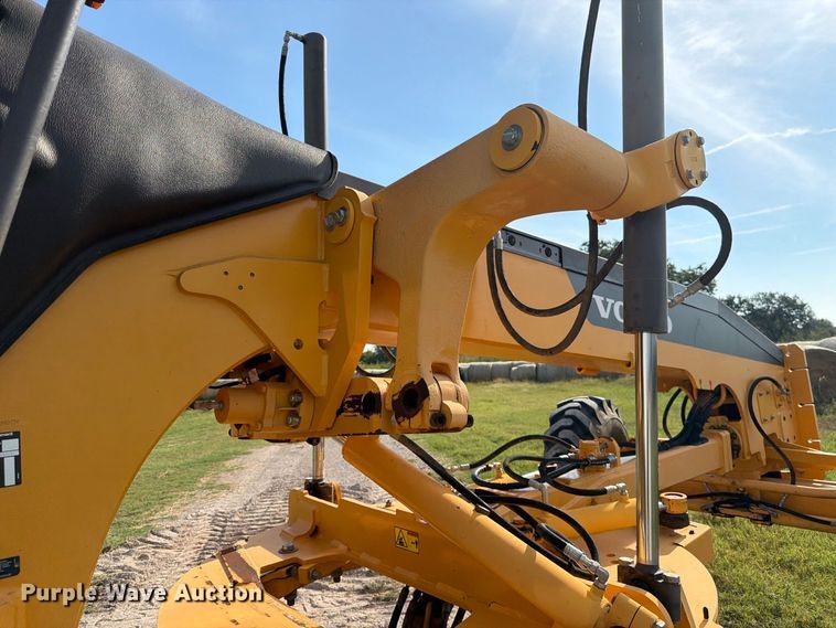 image for item EX0521 2015 Volvo G940C motor grader