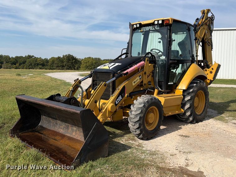 2011 Caterpillar 420E IT backhoe