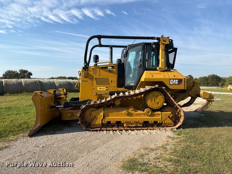 image for item EX0524 2018 Caterpillar D6N dozer