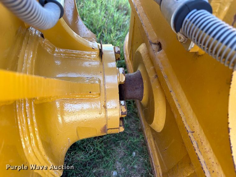 image for item EX0524 2018 Caterpillar D6N dozer