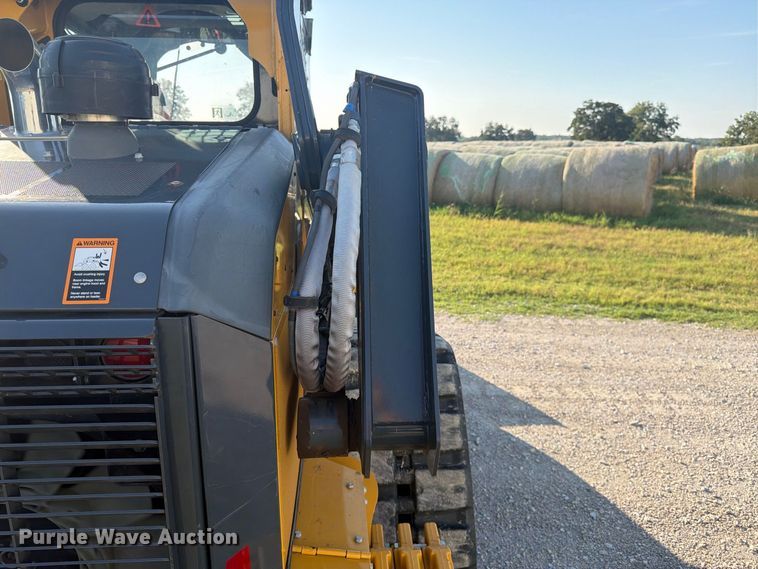 image for item EX0525 2021 John Deere 333G tracked skid steer loader
