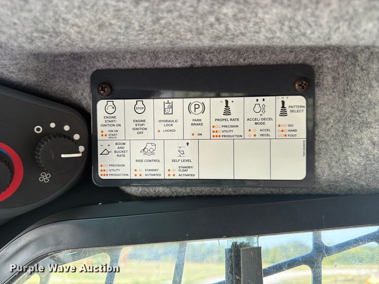 image for item EX0525 2021 John Deere 333G tracked skid steer loader