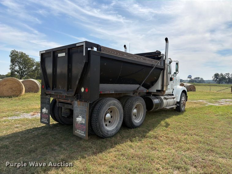image for item EX0544 2007 International 9900i dump truck