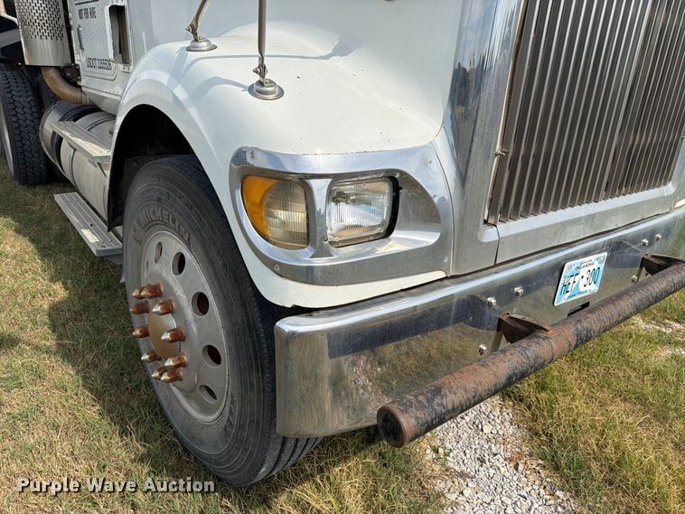 image for item EX0544 2007 International 9900i dump truck