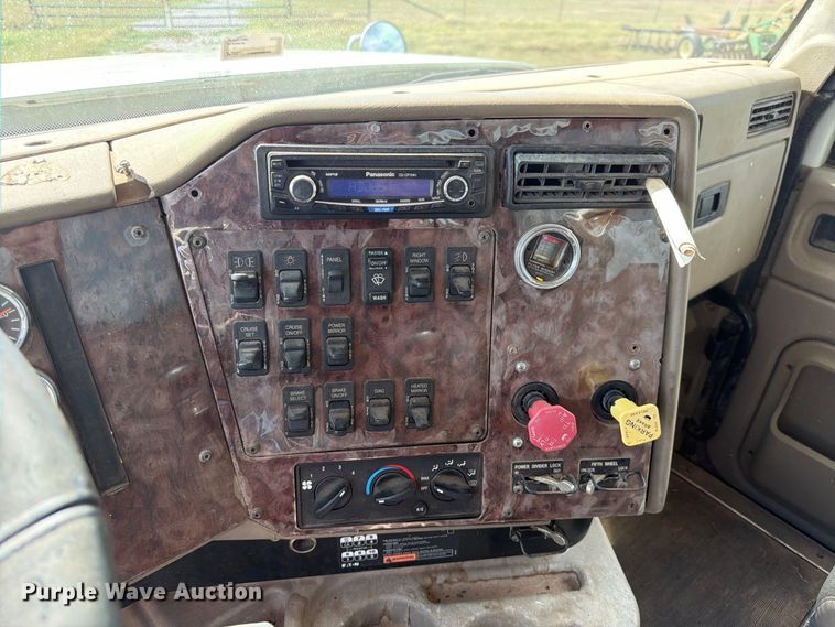 image for item EX0544 2007 International 9900i dump truck
