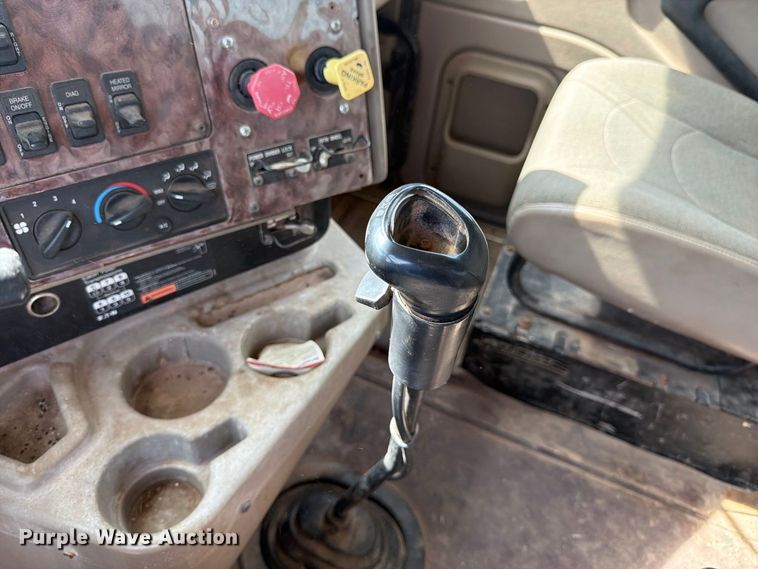 image for item EX0544 2007 International 9900i dump truck
