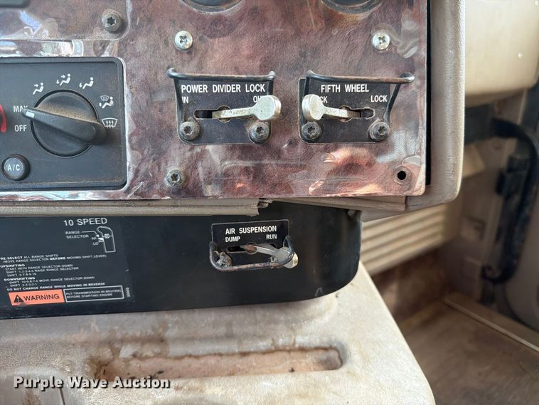 image for item EX0544 2007 International 9900i dump truck
