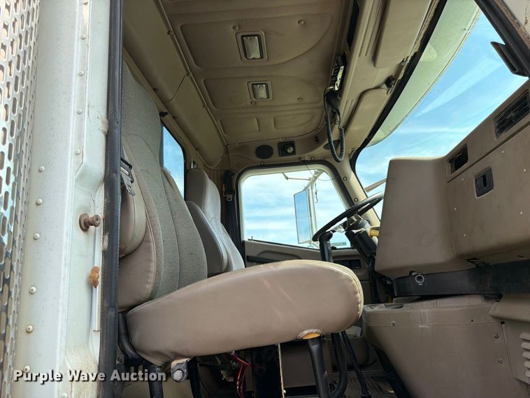 image for item EX0544 2007 International 9900i dump truck