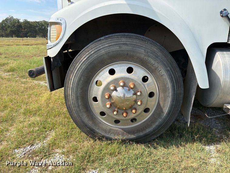image for item EX0544 2007 International 9900i dump truck