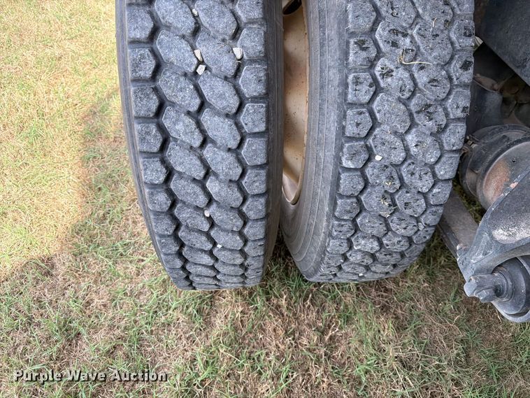 image for item EX0544 2007 International 9900i dump truck