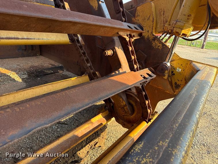 image for item EX2231 1995 Caterpillar 623F elevating scraper