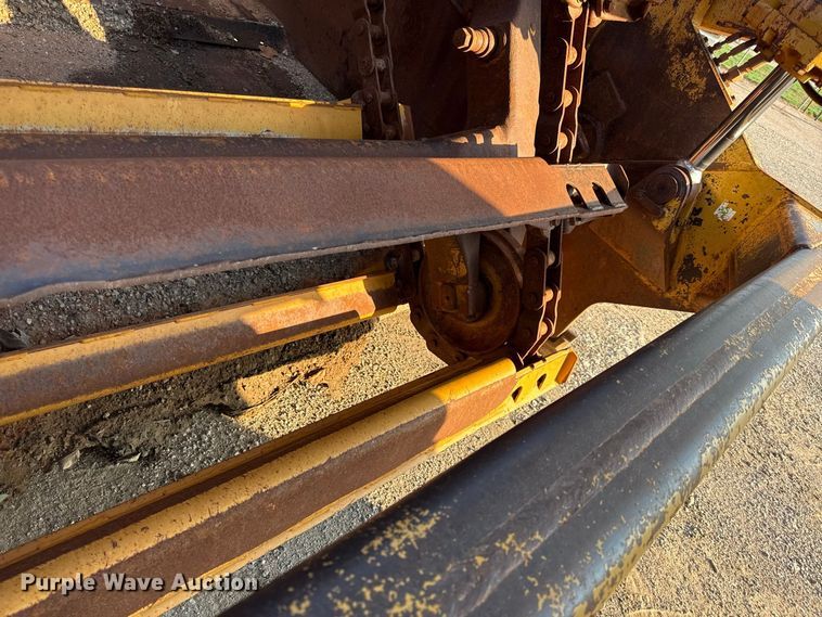 image for item EX2231 1995 Caterpillar 623F elevating scraper