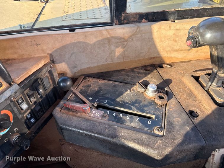image for item EX2231 1995 Caterpillar 623F elevating scraper