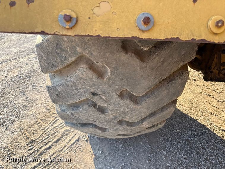 image for item EX2231 1995 Caterpillar 623F elevating scraper