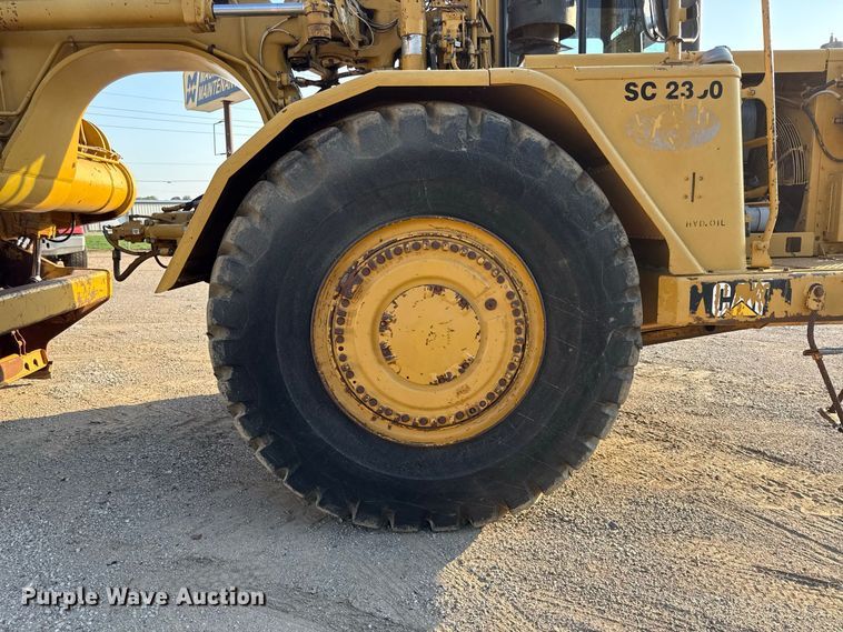 image for item EX2231 1995 Caterpillar 623F elevating scraper
