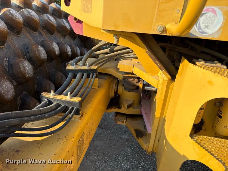image for item EX2232 2006 Caterpillar CP563E single drum vibratory padfoot roller compactor