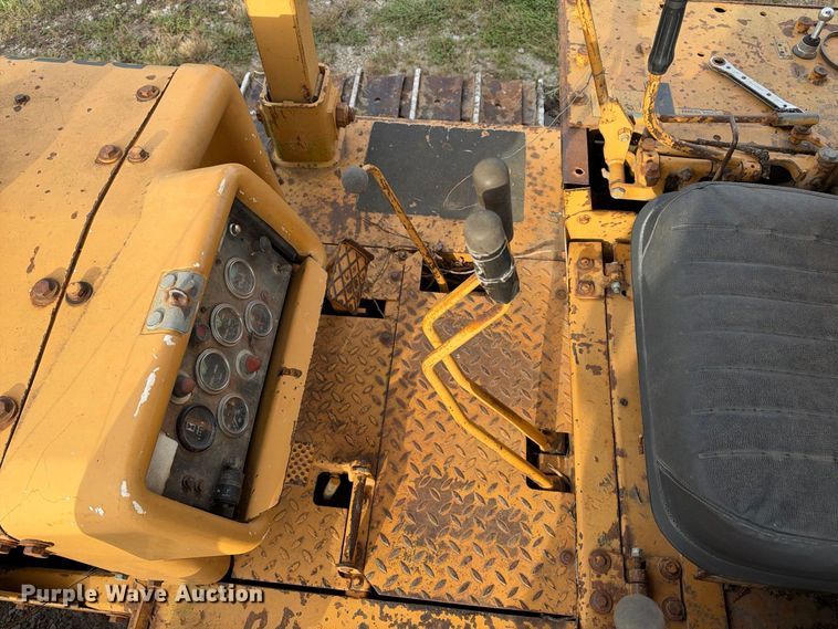 image for item EX2280 1972 Dresser TD15C dozer