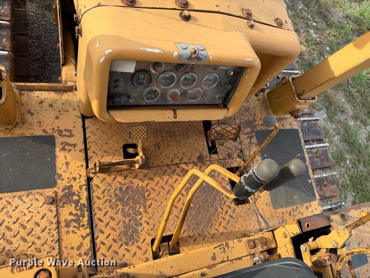 image for item EX2280 1972 Dresser TD15C dozer