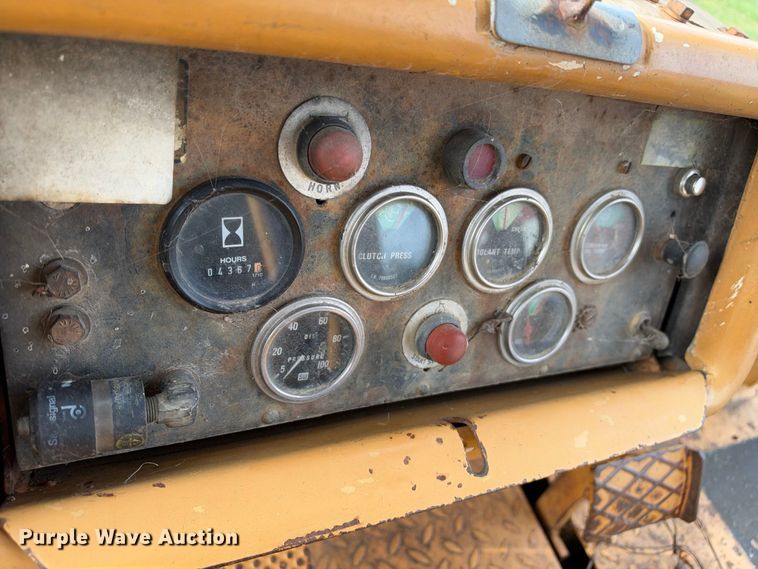 image for item EX2280 1972 Dresser TD15C dozer