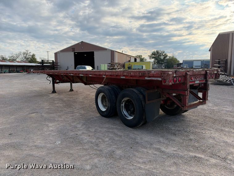 image for item EX2292 1968 Fruehauf flatbed trailer