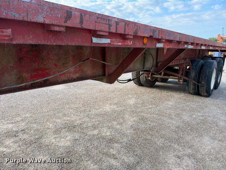 image for item EX2292 1968 Fruehauf flatbed trailer