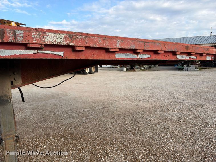 image for item EX2292 1968 Fruehauf flatbed trailer