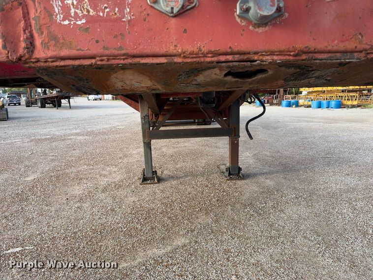 image for item EX2292 1968 Fruehauf flatbed trailer