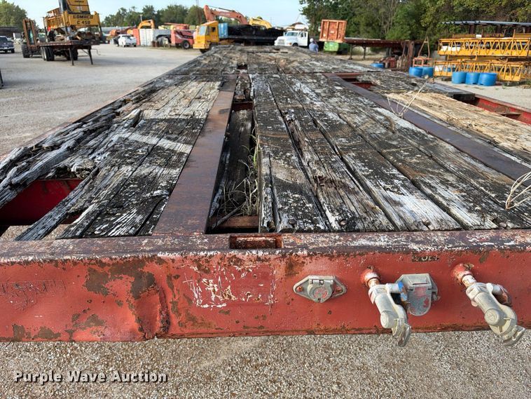 image for item EX2292 1968 Fruehauf flatbed trailer