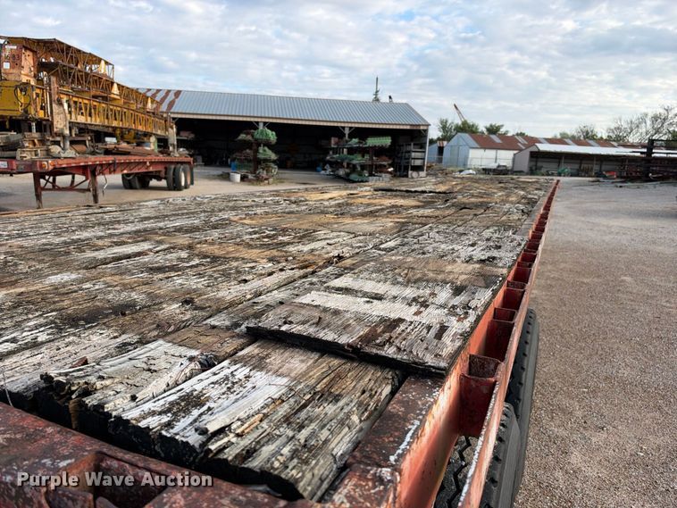 image for item EX2292 1968 Fruehauf flatbed trailer